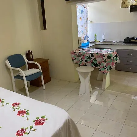 Gardenia Apartments Pereybere Beach Exterior photo